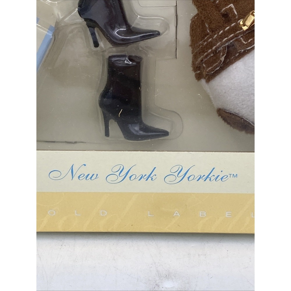 2004 BFMC New York Yorkie Barbie Accessory Pack Gold Label #G8076 NRFB - Picture 6 of 16